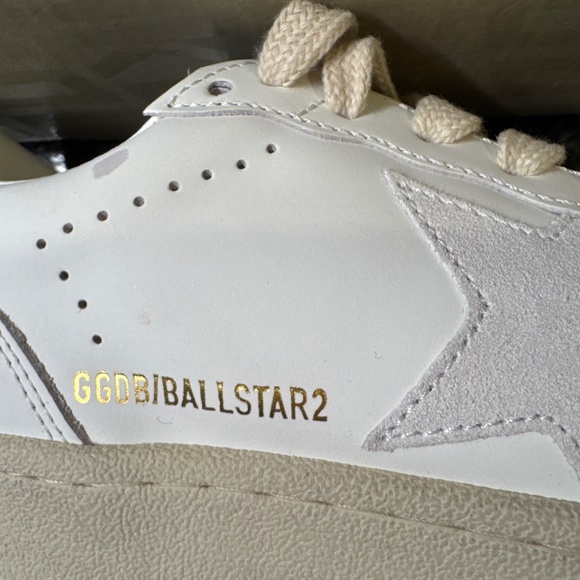 Golden Goose - Ballstar 2, Grey Star, White with Black heel, Size 37, New in Box - Picture 9 of 13